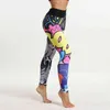Pantaloni da yoga stampati con graffiti Pantaloni sportivi da palestra Leggings da corsa Abbigliamento da sudore Allenamenti skinny Boom Cartoon Dye Abbigliamento da esercizio a vita alta H1221