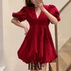 TRAF femmes Chic mode avec garniture élastique velours Mini robe Vintage manches bouffantes fermeture éclair latérale femmes robes robes Mujer 210415