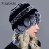 Raglaido Vinterhattar för flickans pälshatt Real Rex kaninlock Floral stickad hatt med bollar Skallar Mössor 55-59cm LQ11280 211119