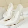 عالية الكعب النساء جلد اللباس أحذية في أسود خنجر كعب أبيض أزرق أصفر إمرأة حفل زفاف سيدة حذاء مع صندوق