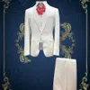 2021 Qualité supérieure Blanc Jacquard Costume Homme Groomsmen Fête Robe de mariée Blazer + Pantalon + Gilet Slim Costume Hommes X0909