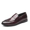 Mens Penny Loafers Designer Läder Brown Business Dress Skor För Män Kvalitet Handmålad Slip på Man Skor