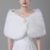 Cravatte da sposa Scialle invernale Mantello in pelliccia sintetica bianca Cappotto avvolgente Coprispalle per feste Accessori Accessorio da sposa301W