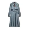 Frau Elegantes Blau Rosa Cord Umlegekragen Langarm Knielanges Kleid A-Linie Solide Chic Vintage D2104 210514