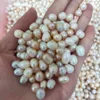 装飾的なオブジェクト置物真珠ビーズファッションジュエリー1kg卸売ナチュラル淡水緩いゆったりとしない穴の混合色6-9mm