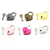 Neuf7 couleurs Shape de coeur Cadlocks Vintage Hardware Locks Mini Touches Archaïdes Serrure avec clé Voyage Sac à main Valise Cadenas 30 * 39mm RRF12699