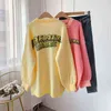 Pulls d'hiver pour femmes surdimensionnées à rayures jaunes roses lettres mignonnes imprimées pull tricoté décontracté 210430