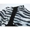 Kvinnor Zebra Tryck Bodycon Crop T Shirt och Strap Vest Outfits Spring Långärmad Tees Party Club Bar Tide E-Girl Mantel Top 210417