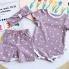 Estilo coreano Bebê fofo meninas dot roupas com faixa de cabelo verão manga curta algodão 3 pcs conjuntos de bebês roupas 210708