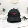Mens Ball Caps Designer Outwears Street Hats Style Sport With Budge Printed Adjust Baseball Usisex Cap Hip Hop Hat 4 Options300S