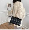 여성 2021 숄더 체인 우편 배달자 크로스 바디 크로스 베이바 파우치 유행 인쇄 다층 가방 Womens Bags MMBWF