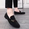 2022 Alta Qualidade Homens Sapatos de Casamento Nubuck Couro Rhinestone Casual Prom Quinceanera Mocassins Flat Calçado