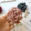 Broche de perla de imitación de flor de tela exquisita Retro de moda japonesa coreana para Mujeres Hombres traje abrigo ramillete accesorios de joyería