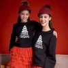 Aile Noel Sweaters Baba Anne Kızı Oğul Eşleşen Kıyafetler Yıl Yıl Çocuk Hoodies Giyim Anne ve Ben Giysileri 211102796244