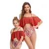 Mère fille correspondant maillot de bain famille look femmes enfants filles volants bandage haut taille haute bikini deux pièces maillots de bain 210417