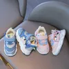 Bonitos zapatos deportivos ligeros de vaca, invierno 2021, zapatillas de deporte de suela gruesa para bebés y niños, zapatos casuales de PU azul con gancho a la moda para niños G1025