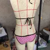 2021 Neuester Stil, zweiteiliger Bikini, Neuheit, Kontrastfarbe, Damen-Bademode, besondere stilvolle Karomuster, hoher Bein-Tanga, Bikin5143124