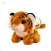 Nyckelringar Plush Tiger Shape Keychain Dolls fyllda Animal Keyring Pendant Bag Hanging Charm för barn Kvinnor Purse ryggsäck Handväska Miri22