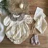 Style coréen Summer Baby Girl Body Peter Pan Collier Floral Combinaison avec Cap Né Vêtements Mignon E803 210610