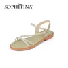 Sophitina Lederen Basic Summer Dames Schoenen Sandalen Platte Soft Modieuze Bling Casual Ronde Teen Gesp Strap FO368 210513