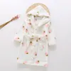 Dessin animé enfants Robes flanelle bébé peignoir à manches longues à capuche enfants Robe de bain bel Animal enfant garçon filles enfant vêtements 1408 B3