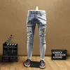 Mode rippade jeans män ljusblå patch print smal passform stretch bomull denim penna pants 2020 koreansk stil förstör byxor x0621