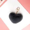 Heart Nyckelringar Kvinnors Pom Poms Faux Rex Kanin Fur Ball Nyckel Kedjor Tjejväska Häng bil Ring Pendant Keyfob