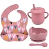 4 stks/set Siliconen Baby Cup Servies Set Waterdicht Hart Afdrukken Bib Food Grade Cup Non-Silp Zuignap Kom voeden Servies 211027