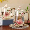 tasse de thé de fleur en émail