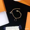 Diamond Inlay Letter Bangle Chic Hanger Armbanden Mode Luxe Patroon Armband Verjaardagscadeau voor Dame