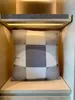 Lyx kuddväska Designer Signage Cushion Cover Toppkvalitet Real Cashmere Ullmaterial 6 Färger Tillgängliga 45 * 45cm För Heminredning Foto Matchande Varma Presenter
