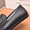 Luxury Brand Mens Loafers Gommino Driving Dress Casual Shoe Ventilera Äkta Läder Office Walk Footwear H Sequined With Box Size 38-44