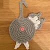 Livre por coasters marinhas engraçado brinquedo artesanal gato bunda crochet bebida tapete de copo antiderrapante xícaras tapete case housewarming presente para gatos amante yt199505