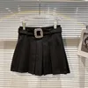Nieuwe strass-riem met hoge taille voor dames, schattige geplooide korte rok met veiligheidsbroek aan de binnenkant van SML