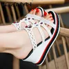 Märke Kvinnor Tofflor Platform Wedge Peep Toe Casual Bling Color Mixing Slide Outdoor Beach Dames Shoes Woman Zapatos de Mujer Y0427