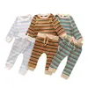 Комплекты одежды Детская пружина рожденного младенца мальчик девушки красочные полосатые одежда осень с длинным рукавом футболки T-рубашки + брюки хлопок наряд