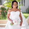 2021 African Sexy Crystal Mermaid Wedding Dresses Bridal Weddings Gowns Off Shoulder Sleeveless Lace Appliques Beaded Elegant Robe De Mariee Plus Size