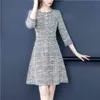 Robes pour femmes de haute qualité Vintage élégant Tweed robe dames mince trois quarts manches mode robes à carreaux 210520
