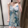 Robe d'été femme bleu imprimé Slip robes courtes femmes Vintage vert froncé dos nu Mini Sexy fête 210519