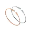 Klasyczna moda double T Open Bangle 925 Diamentowa srebrna bransoletka jest wyposażona w wykwintną opakowanie pudełka na prezent264Q