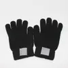 Guantes de punto de diseñador Guante de invierno Letra de moda Manoplas de tejer a prueba de viento Manoplas de dedo completo para montar al aire libre