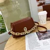 中革のクロスボディバッグショルダー女性ストラップバッグアームピットトレンドハンドバッグsac de luxe femmeスクエアシェイプバッグ