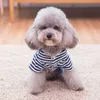 Dog Jeans Stripe Denim Pet Kombinezon Spodnie Dog Odzież Cztery Stóp Dog Odzież Dżinsy Dżinsy Chihuahua Yorkie Puppy Odzież 211013