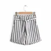 Femmes Mode Rayé Imprimer Gris Blanc Pantalon court Femme Casual Taille haute Bow Ceinture S Beach Streetwear Pantalon 210421