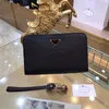 Unisex Business Handbags Classic Design Men Portable Leather Skin Print Hand Clutch Bags Small Simple Card Purse268s