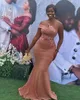 2021 Sexig Blush Rosa Arabiska Aso Ebi Mermaid Sexig Billiga Prom Klänningar Lace Appliques Crystal Beaded Afton Klänningar En Shoulder Formal Party Andra reception