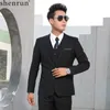 Shenrunの男性スーツスリムなビジネスフォーマルカジュアルな古典的なスーツの結婚式の新郎パーティープロムシングルブレストカラーブラックグレーネイビーブルーX0909