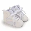 Zapatos para bebés niña primeros caminatas de cuero recién nacido zapatillas de baloncesto infantil deportes niños botas de moda para niños zapatillas niño suave suela invierno cálido mocasines
