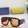 050Z العلامة التجارية النظارات الشمسية 0980 Retro Flat Square Full Frame Fashion Case Sunglasse Luxury UV400 Classic Classics Luxurys Designer Sunglassess Original Box