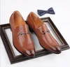 Moda Affari di lusso Scarpe da uomo Abiti da uomo classici in pelle Scarpe eleganti firmate con lacci Scarpe da uomo Oxford